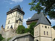 Prozraď mi můj pane vážený, kampak vedou dveře zamčený